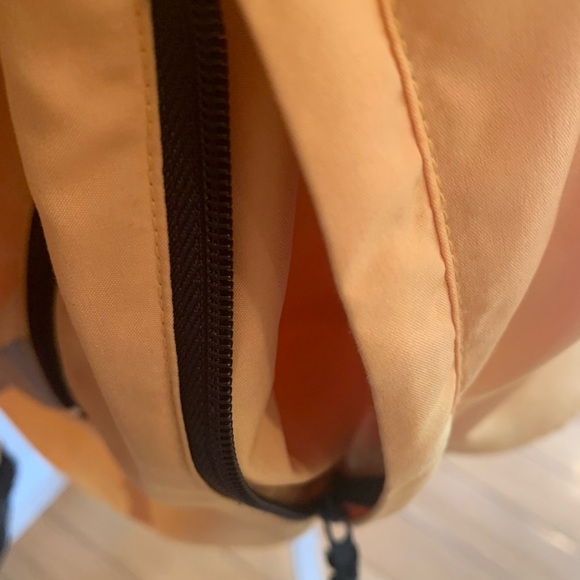 Running Room Yellow Reflective Running Jacket - Picture 9 of 12